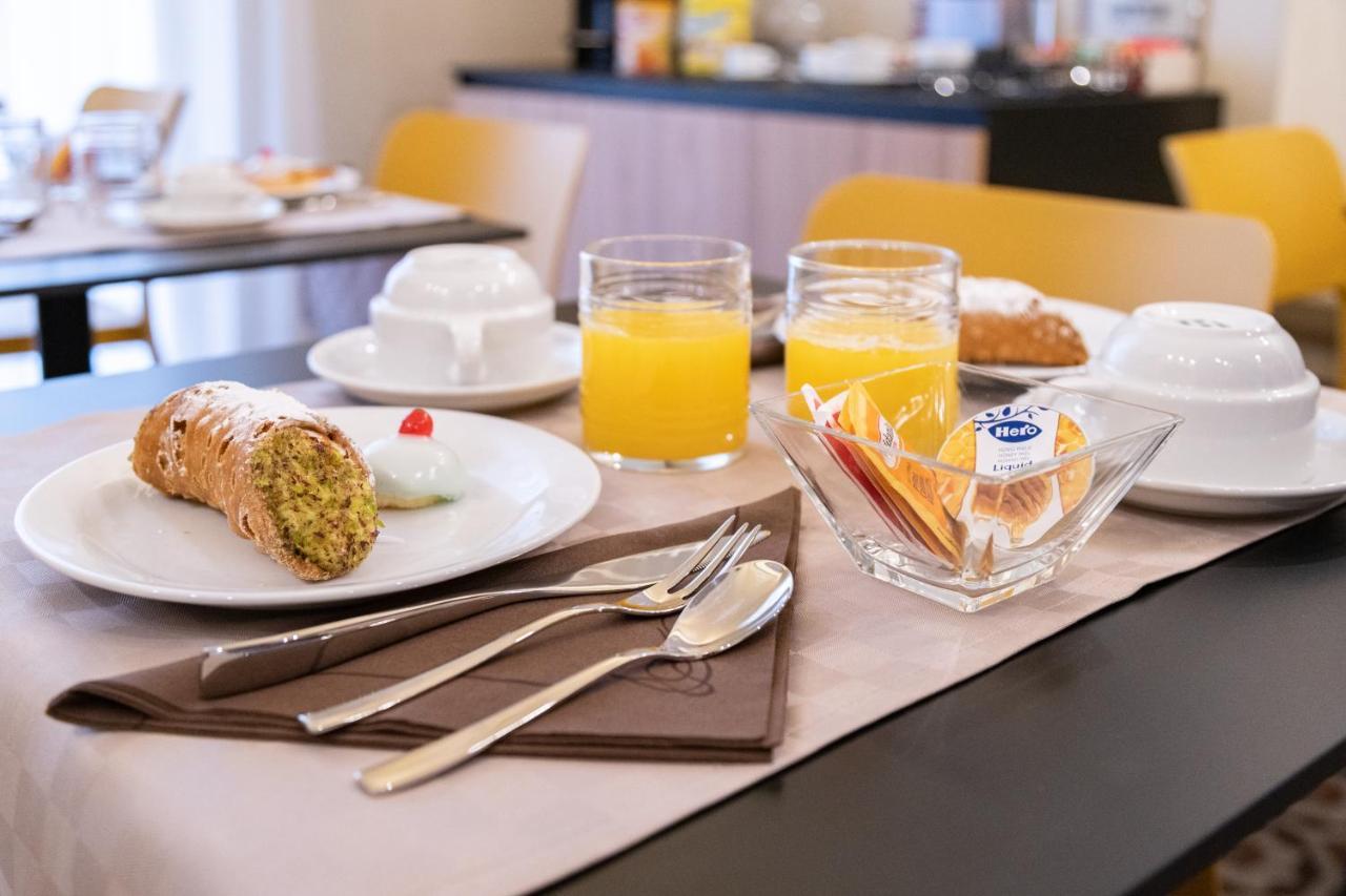 B&B Palazzo Perrotta 카타니아 외부 사진